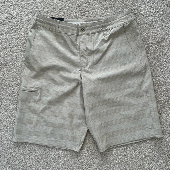 NWT O’Neill Crossover Hybrid Shorts Tan Size 34 - Picture 1 of 8
